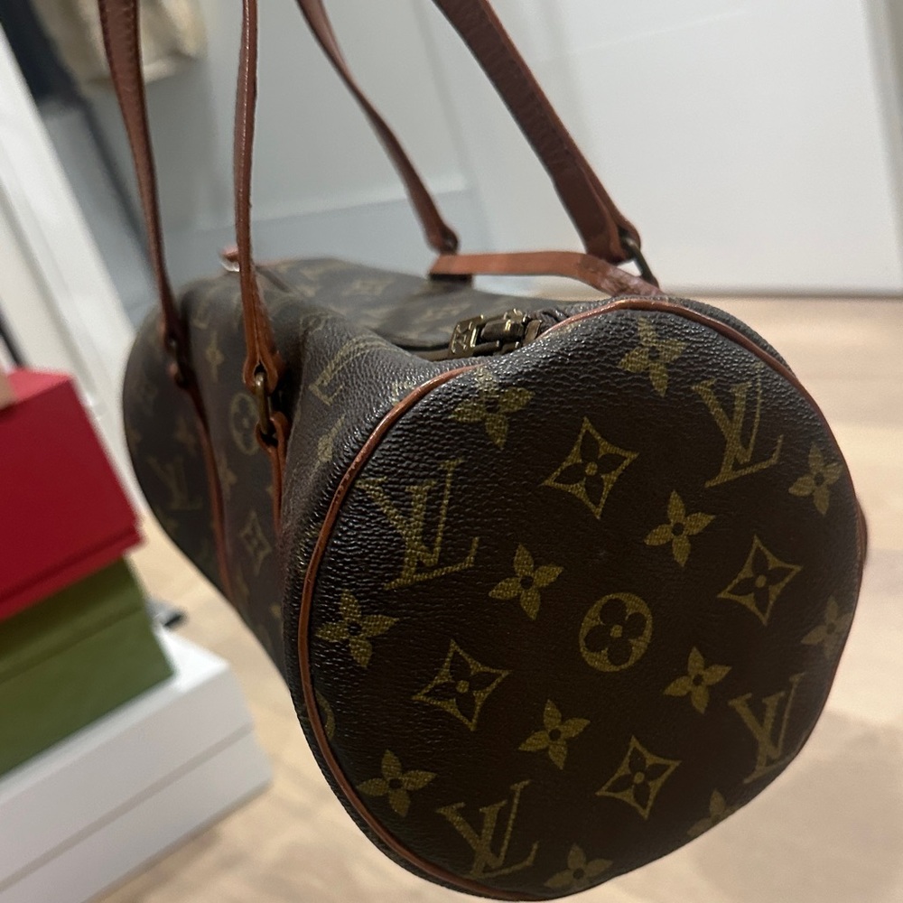 Aughenitc Louis Vuitton Monogram Papillon Duffel Bag with Small Pouch - Picture 3 of 5